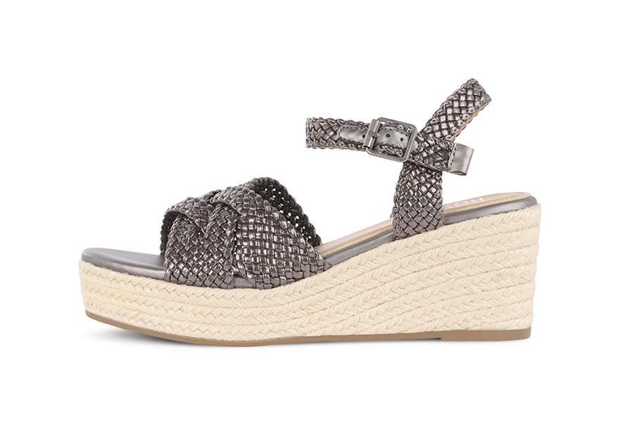 Sandale cu platforma